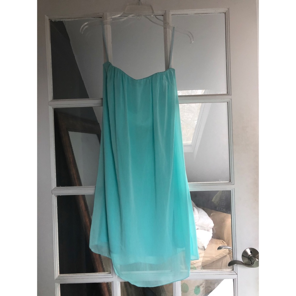 Sleeveless dress